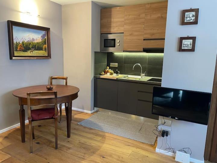 Raffinato Ed Accogliente Monolocale Di Montagna Lägenhet Breuil-Cervinia Exteriör bild